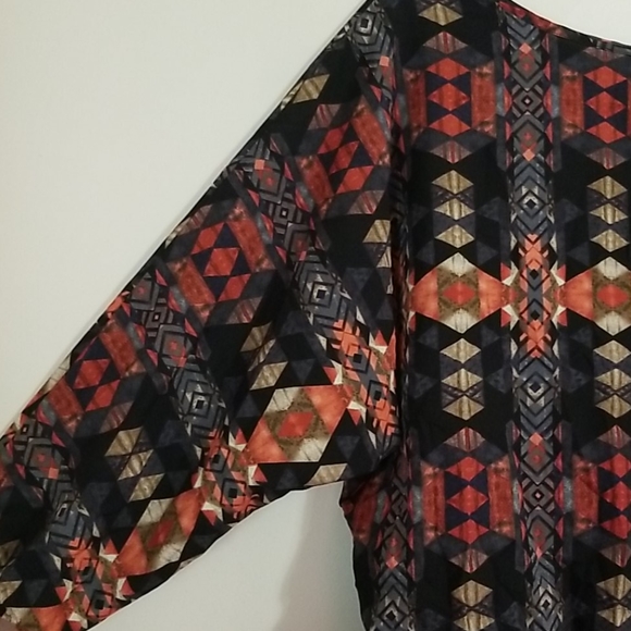 Plus sized! Dress blouse - Picture 2 of 2